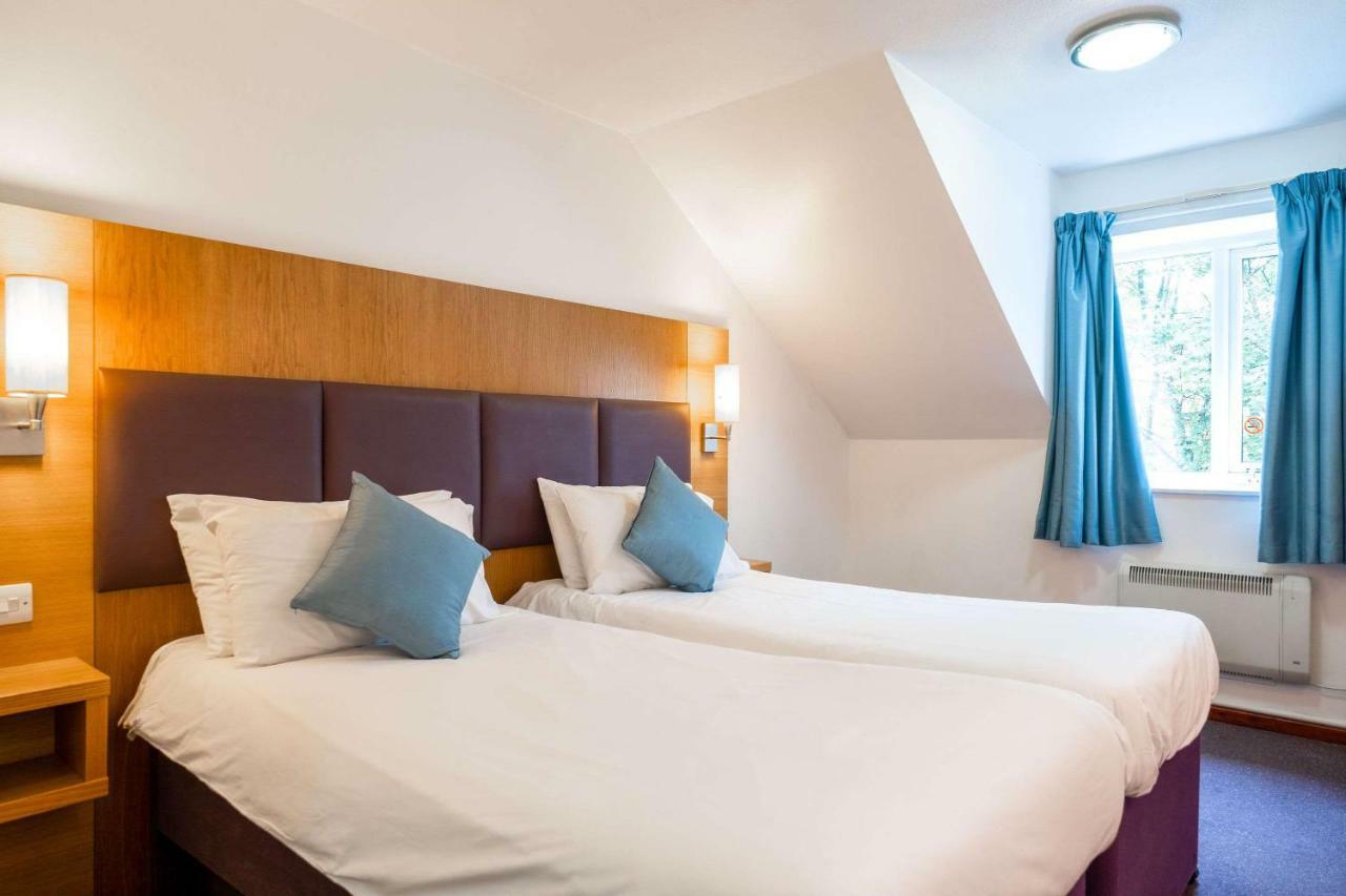Comfort Inn Manchester North Middleton  Bagian luar foto