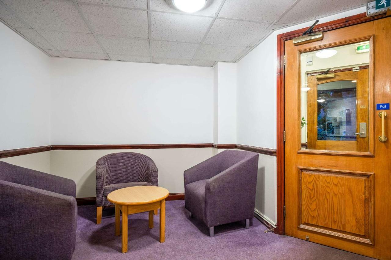 Comfort Inn Manchester North Middleton  Bagian luar foto